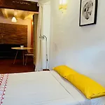 Encanto Gotico Historico Cerca De Ramblas Apartmán