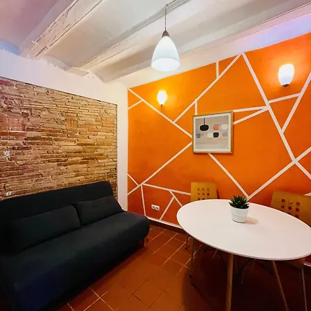 Ramblas 5 Apartment *
